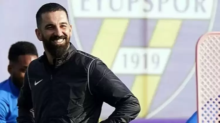 Arda Turan'a RAMS Park'ta sevgi gösterisi!