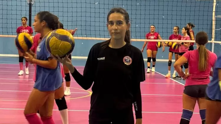 Elazığlı voleybolcu, İtalya'ya transfer oluyor