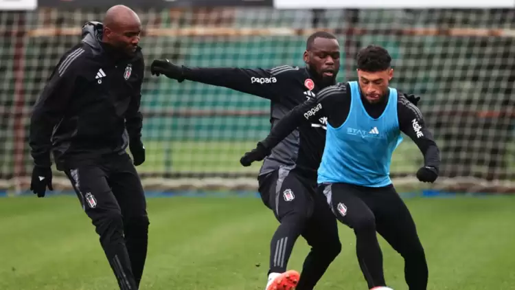 Beşiktaşlı futbolcuların Giovanni van Bronckhorst isyanı: Sürekli izine çıkıyorduk