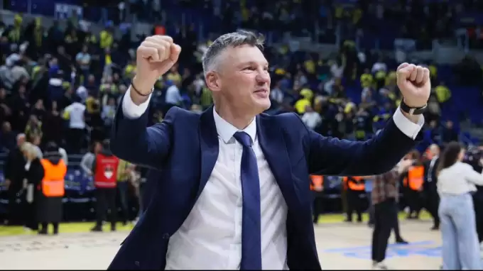 Sarunas Jasikevicius: "En zorlu deplasmanlardan birine çıkacağız"