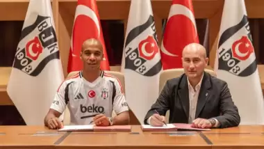 Hüseyin Yücel: "Joao Mario'nun sözleşmesi zaten otomatikman uzadı"