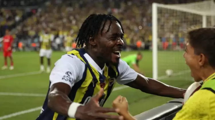 Osayi Samuel, Premier Lig maçında!