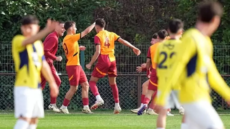 Galatasaray U17, Fenerbahçe U17'yi 8-1 mağlup etti