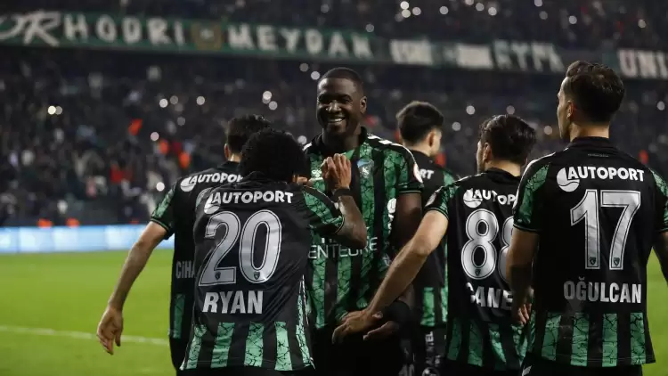 (ÖZET) Kocaelispor - Iğdır FK Maç Sonucu: 3-0