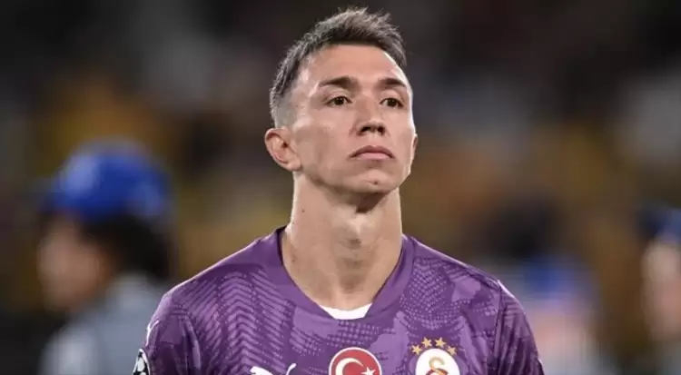 Galatasaray taraftarı Muslera'ya acımadı... Olay hareket!