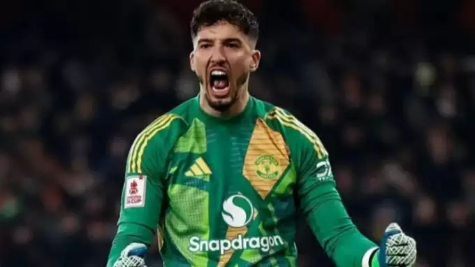 Altay Bayındır formayı kaptı, 6 kurtarış yaptı! Rıdvan Yılmaz'a izin vermedi...