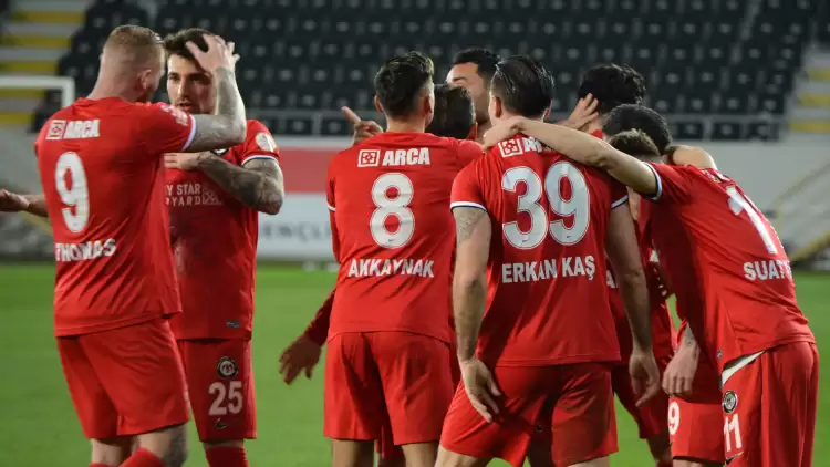 Play-off hattında net zafer! Çorum, Bandırma'yı dağıttı