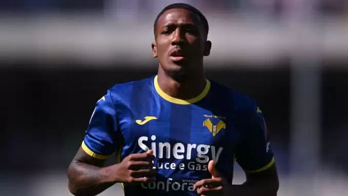 Galatasaray'dan sürpriz sağ bek hamlesi!