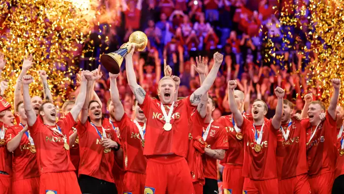 Yine, Yeniden Danimarka!