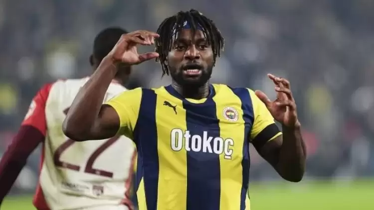 Allan Saint Maximin'den sabaha karşı olay Fenerbahçe paylaşımı