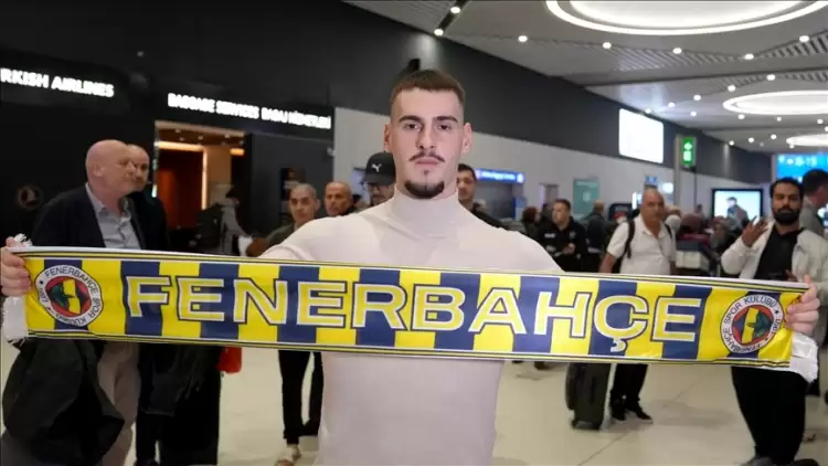 Fenerbahçe'de yeni transferin lisansı çıktı!