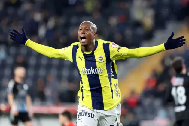 Anderson Talisca, Fenerbahçe formasıyla ilk golünü Erzurumspor FK'ya attı!