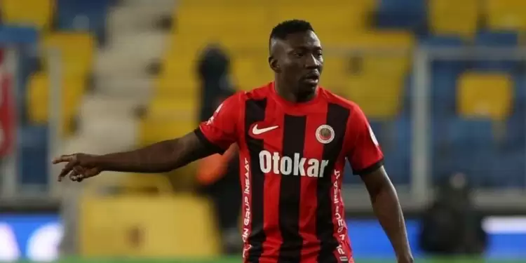 Gençlerbirliği'nde Etebo sahalardan 2 ay uzak kalacak