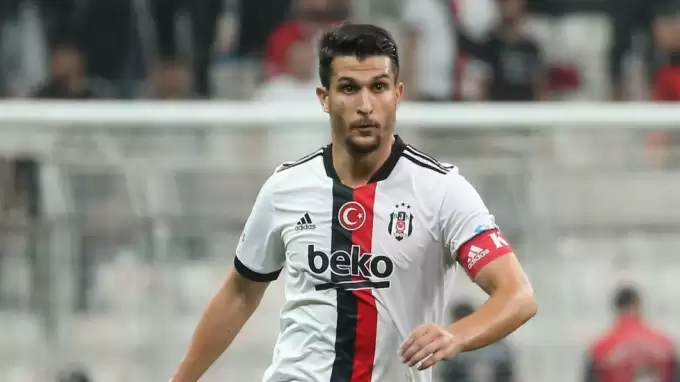 Beşiktaş'ta iç transfer! Sözleşmesi uzatıldı...
