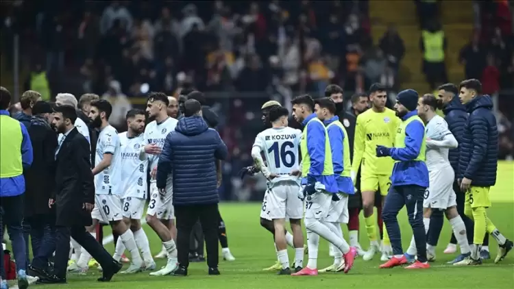 Sahadan çekilen takım yanacak! TFF'den talimat değişikliği...