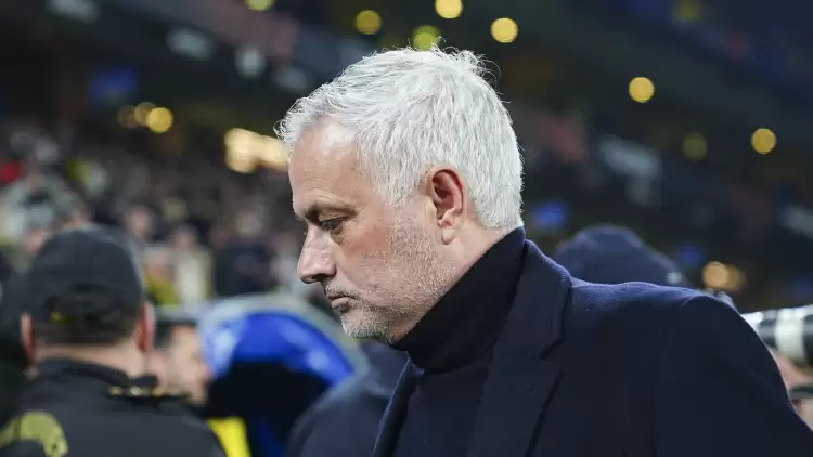 Mourinho, maç sonu Fenerbahçe'nin genç yıldızına övgü yağdırdı!