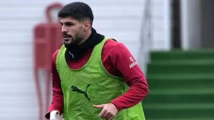 Galatasaray'da Eren Elmalı, takımla ilk idmanına çıktı