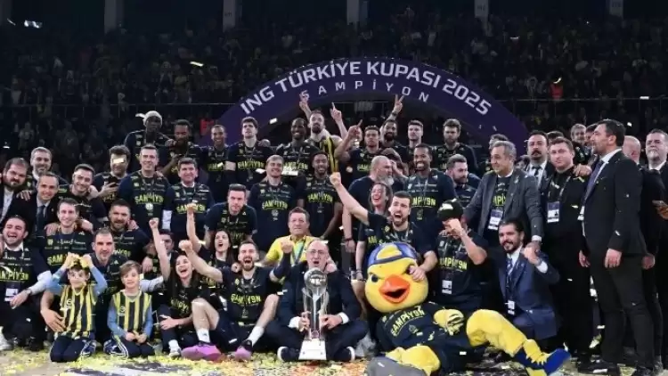 Fenerbahçe'den gövde gösterisi paylaşımı!