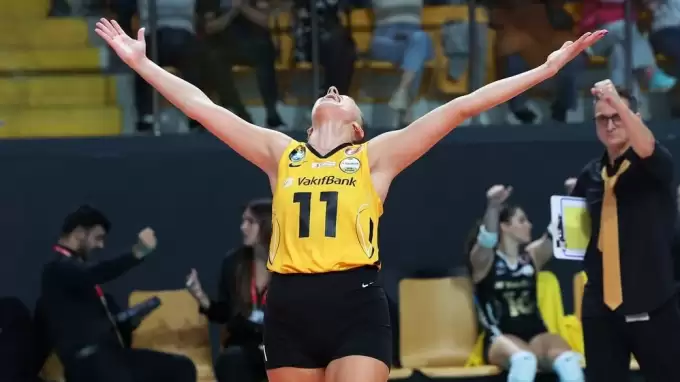 Vakıfbank'tan iç transfer hamlesi! Sözleşmesi 1 yıl uzatıldı