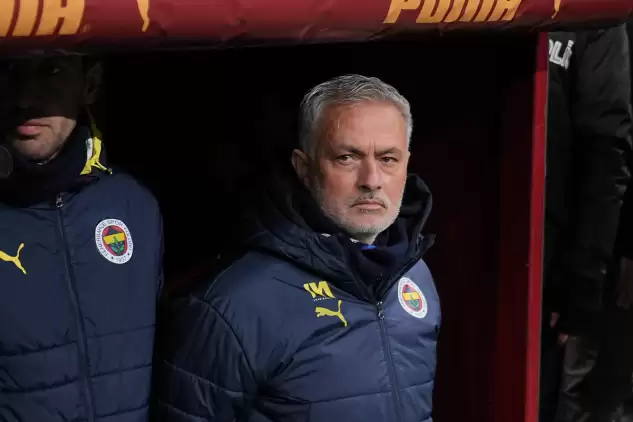 Jose Mourinho, Fenerbahçe'de 3. derbisini de kazanamadı