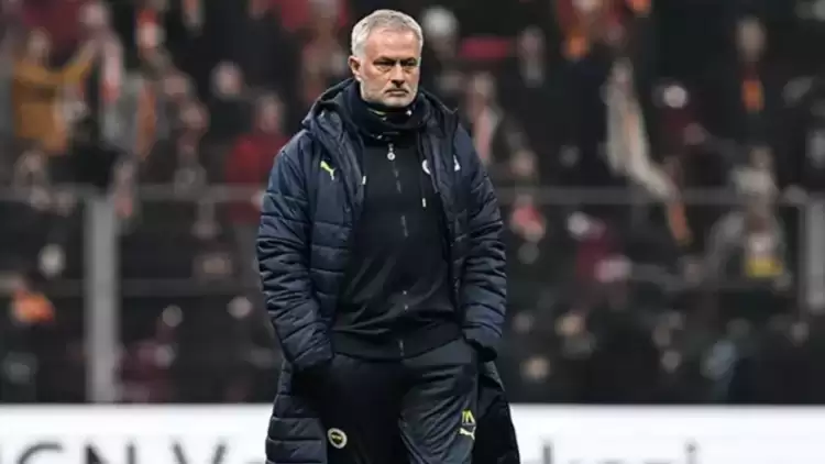 Chelsea taraftarlarından Jose Mourinho tezahüratları geldi!