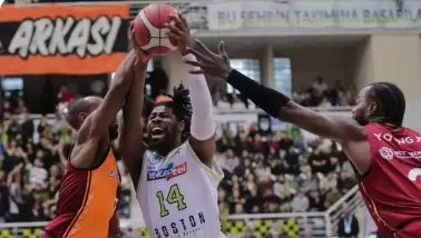 Galatasaray, kümede kalma mücadelesi veren rakibine mağlup oldu