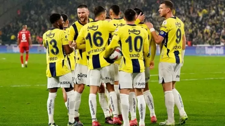 Yapay zeka Avrupa Ligi'nin şampiyonluk adaylarını açıkladı! İşte Fenerbahçe'nin yüzdesi...