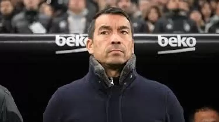 Van Bronckhorst'tan Fenerbahçe - Rangers maçı sonrası tebrik!