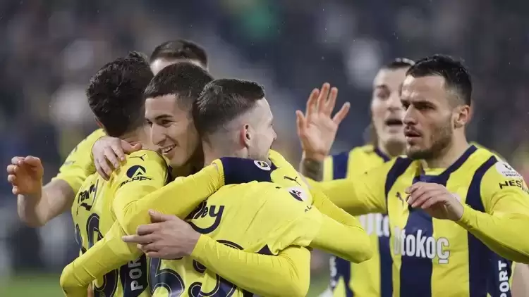 Fenerbahçe'de stoper krizi! Bir tek o ayakta kaldı