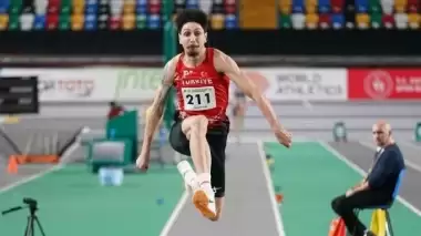  Can Özüpek, üç adım atlamada adını finale yazdırdı