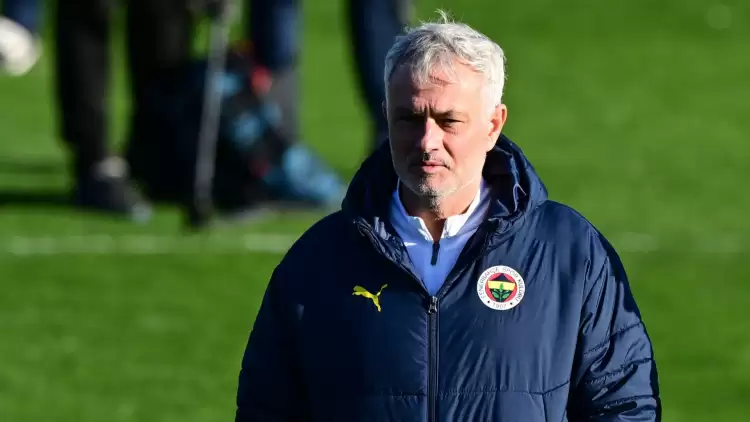 Fenerbahçe'de İsmail Yüksek dönüyor! Gözler Jose Mourinho'da...