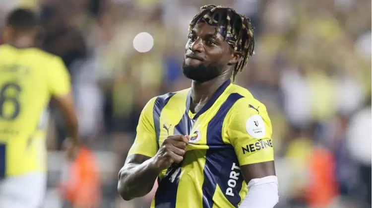 Rangers maçının kadrosuna alınmayan Allan Saint-Maximin'den flaş paylaşım!