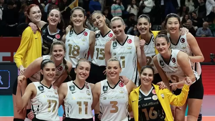 VakıfBank geriden geldi, Şampiyonlar Ligi'nde Fenerbahçe'yi eledi