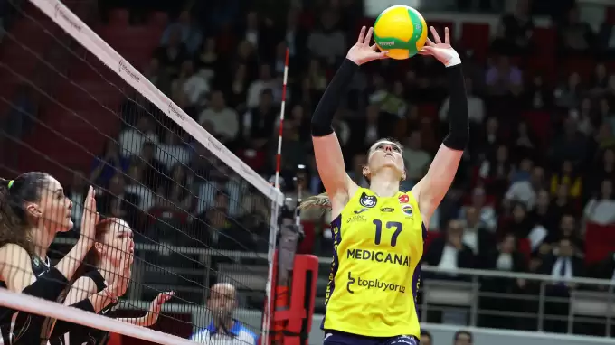 Fenerbahçe'den VakıfBank yenilgisi açıklaması: Bir daha böyle bir şey yaşanmayacak!