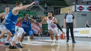 Karşıyaka, Mike Smith'i transfer etti