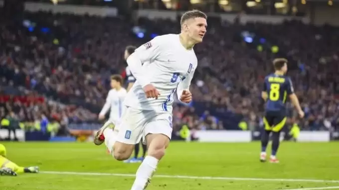 Yunanistan İskoçya'da 3 attı, A Ligi'nde kaldı!