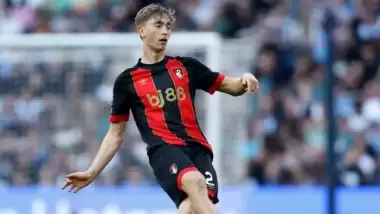 Kluivert'tan Huijsen transferi açıklaması