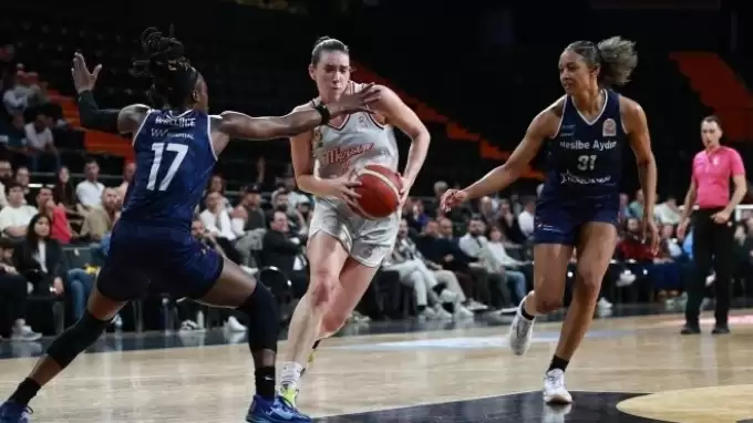 Nesibe Aydın'dan yarı final için dev adım!