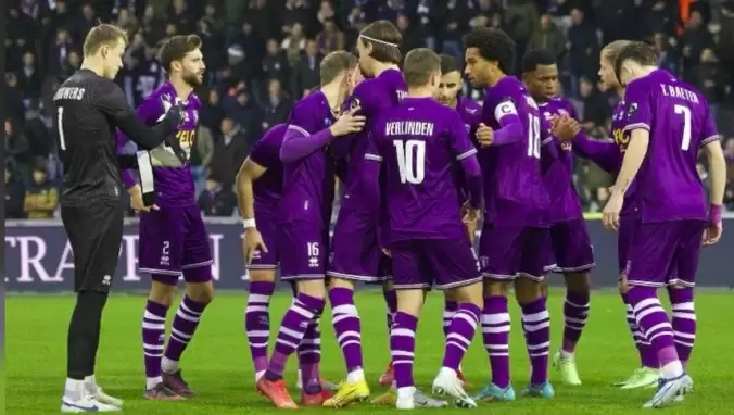 Fenerbahçe'nin eski yıldızının yönettiği takım küme düştü!