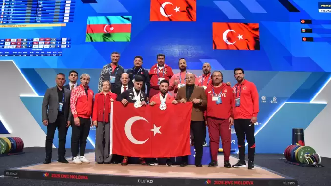 Avrupa Halter Şampiyonası'nda üçüncü günde 6 madalya