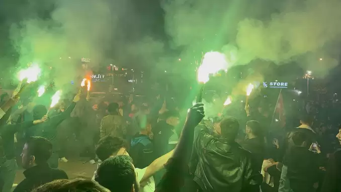 Kocaelispor taraftarı sokaklara döküldü