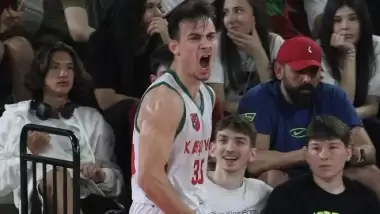 Karşıyaka potada gençlerde yarı finalde