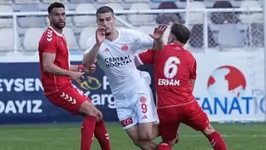 Ümraniyespor playoff için umudunu tazeledi