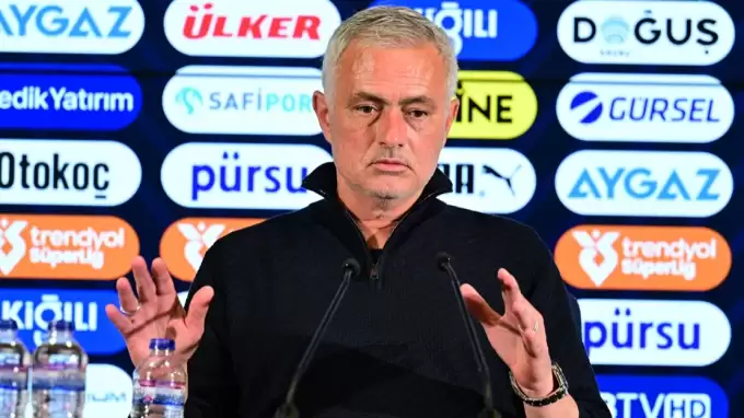 Mourinho'nun sözleşmesiyle ilgili flaş iddia! Başka takımla anlaşsa bile...