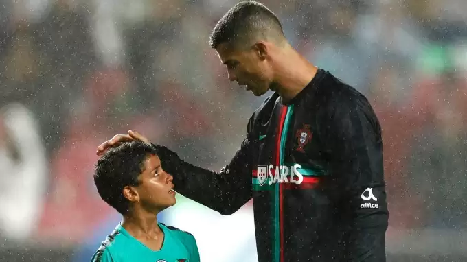 Cristiano Jr babasının izinde: Mili Takım'a çağrıldı