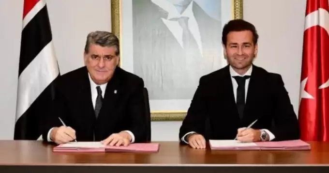 Beşiktaş'ta Eduard Graf ilk görüşmeyi yaptı! Kartal'a 21'lik orta saha... 