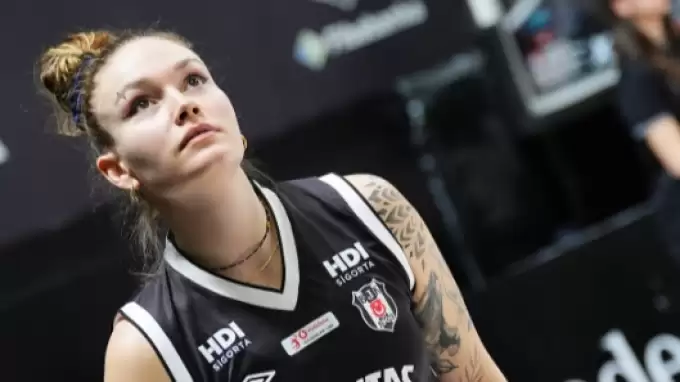 Beşiktaş'ın yıldızı yaşadıklarını anlattı: Türkiye'ye gittikten sonra bir sapık ortaya çıktı