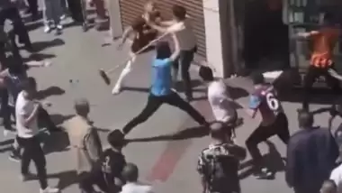 Galatasaray - Trabzonspor maçı öncesi sopalı kavga!