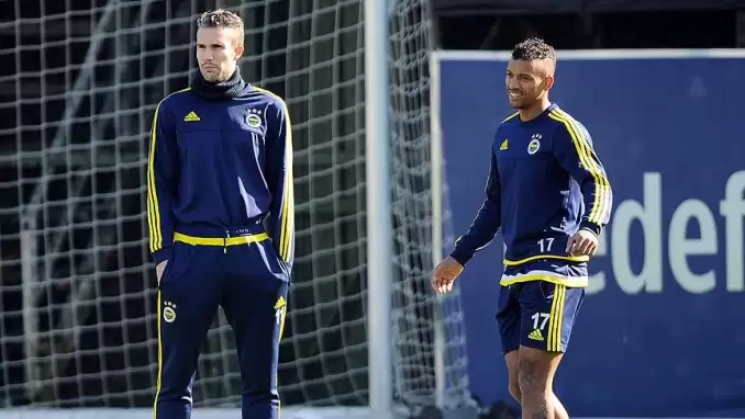 Fenerbahçe'nin eski yıldızından flaş kariyer planlaması! Milletvekili oluyor...