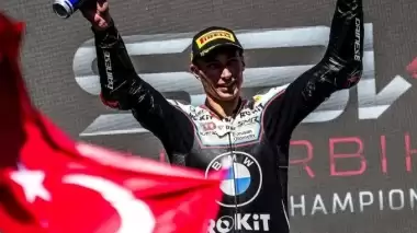 Çekya'da zafer Razgatlıoğlu'nun